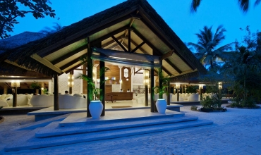 Kuramathi Maldives Resort Maldive Ari Atoll Sejur si vacanta Oferta 2022 - 2023