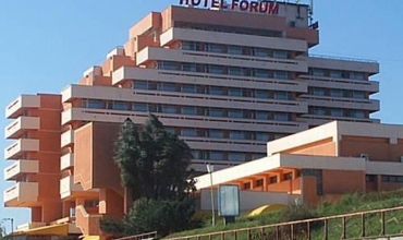 Hotel Forum, 1, karpaten.ro
